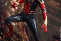 marvel-avengers-infinity-war-iron-spider-sixth-scale-hot-toys-903471-09