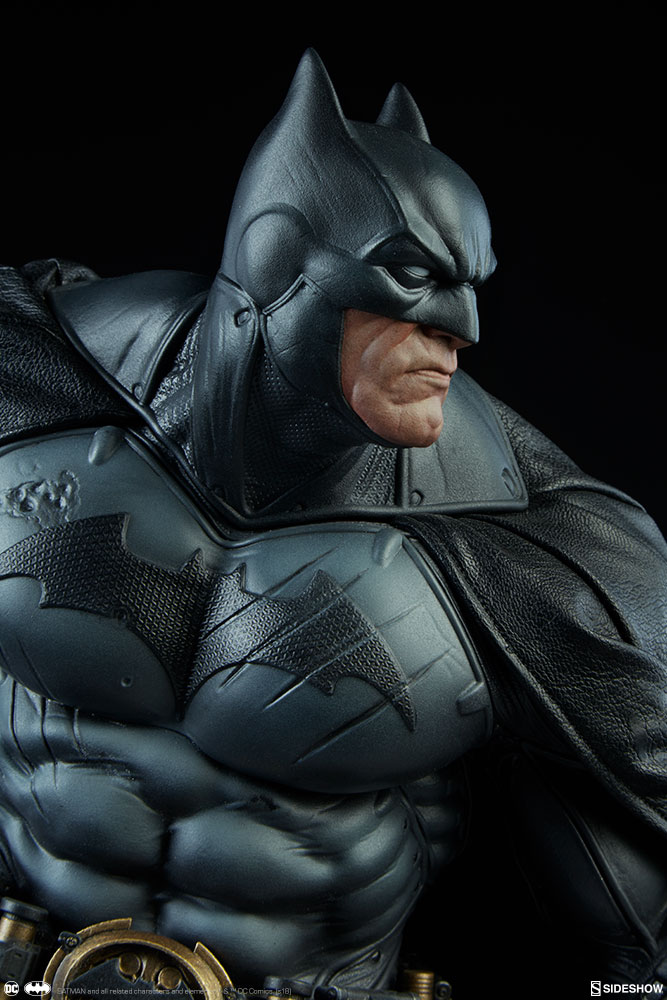 dc-comics-batman-premium-format-figure-sideshow-300542-12