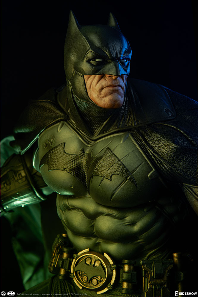 dc-comics-batman-premium-format-figure-sideshow-300542-26