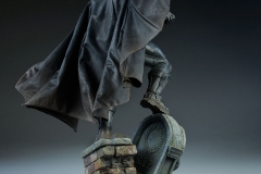 dc-comics-batman-premium-format-figure-sideshow-300542-07