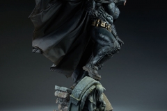 dc-comics-batman-premium-format-figure-sideshow-300542-08