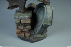 dc-comics-batman-premium-format-figure-sideshow-300542-23