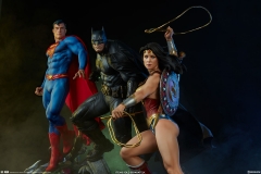dc-comics-batman-premium-format-figure-sideshow-300542-30