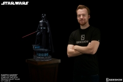 star-wars-darth-vader-lord-of-the-sith-premium-format-300093-13