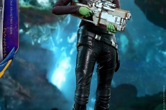 marvel-guardians-of-the-galaxy-vol2-gamora-sixth-scale-figure-hot-toys-903101-05