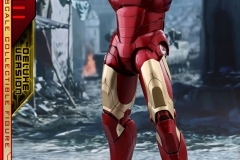 marvel-iron-man-mark-3-quarter-scale-figure-deluxe-version-hot-toys-903412-01