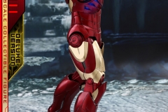 marvel-iron-man-mark-3-quarter-scale-figure-deluxe-version-hot-toys-903412-05