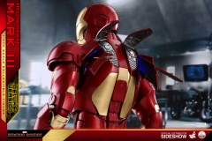 marvel-iron-man-mark-3-quarter-scale-figure-deluxe-version-hot-toys-903412-18
