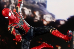 marvel-avengers-infinity-war-iron-spider-sixth-scale-hot-toys-903471-06