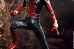 marvel-avengers-infinity-war-iron-spider-sixth-scale-hot-toys-903471-08