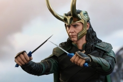 marvel-thor-ragnarok-loki-sixth-scale-figure-hot-toys-feature-903106