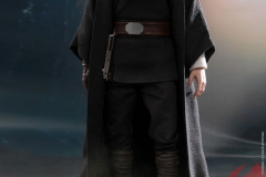 star-wars-luke-skywalker-crait-sixth-scale-figure-hot-toys-903743-10