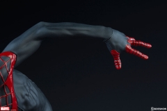 marvel-spider-man-miles-morales-premium-format-figure-sideshow-300554-17