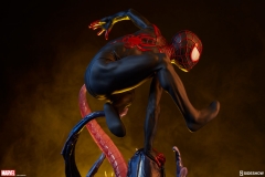 marvel-spider-man-miles-morales-premium-format-figure-sideshow-300554-30