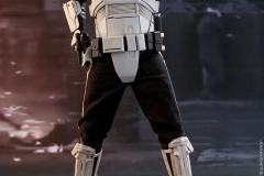 star-wars-solo-patrol-trooper-sixth-scale-figure-hot-toys-903646-03