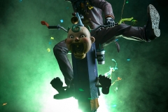 dc-comics-the-joker-premium-format-figure-sideshow-300473-01