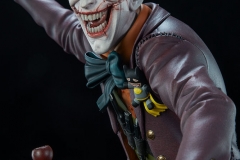 dc-comics-the-joker-premium-format-figure-sideshow-300473-14